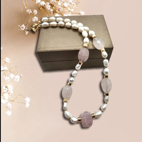 Freshwater Pearl, Rose Quartz Gold plated necklace - Picture 2 of 5